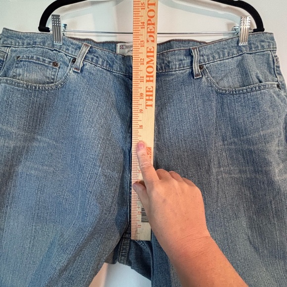 Levi Strauss Signature 24W Short Stretch Mid Rise Bootcut Jeans - Picture 3 of 11